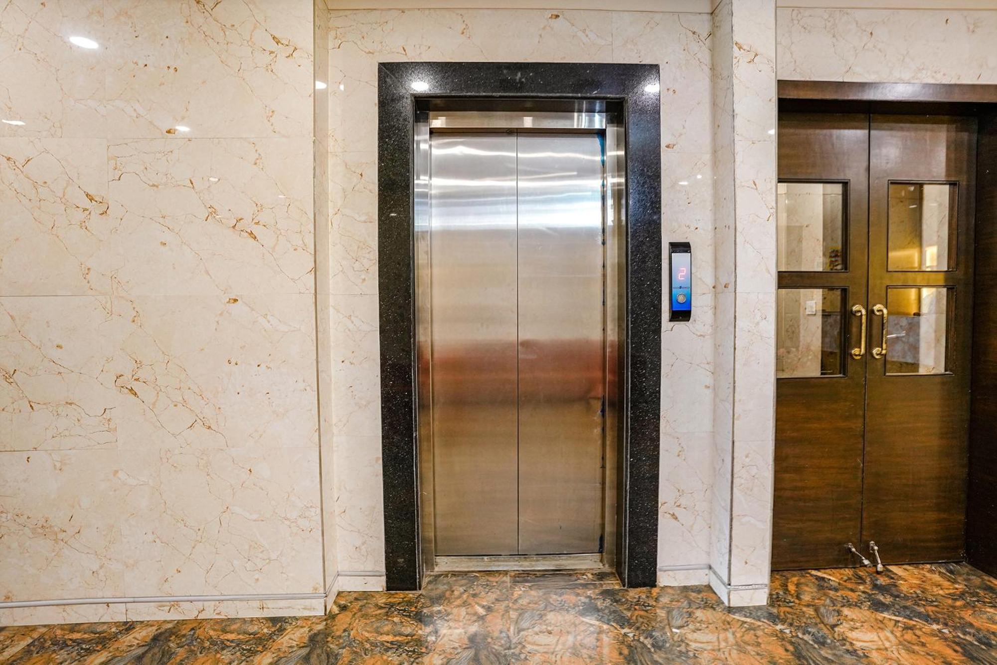 Fabhotel Vertigo Suites - Nr Bkc Mumbai Ngoại thất bức ảnh