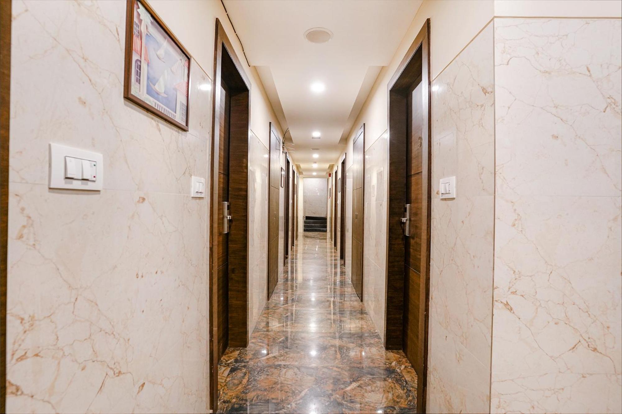 Fabhotel Vertigo Suites - Nr Bkc Mumbai Ngoại thất bức ảnh